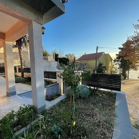Sage, Kod Zadra Appartement